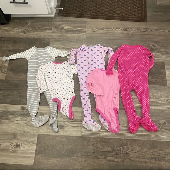 Disney.‎ bundle of Baby Girl Footsies and Onesies Pajamas. 18 Months - Picture 8 of 9